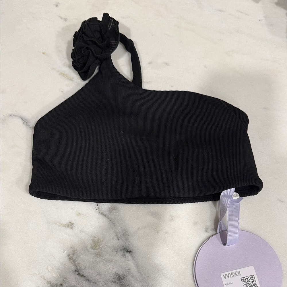 WISKII Black One-Shoulder Top
